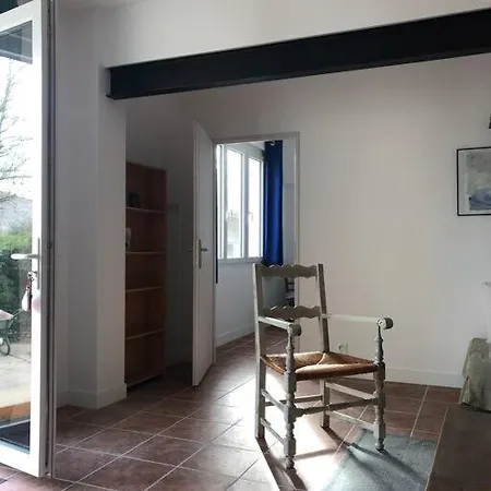 Gabae, Les Volets Gris, 3 Personnes, Jardin Et Piscine *